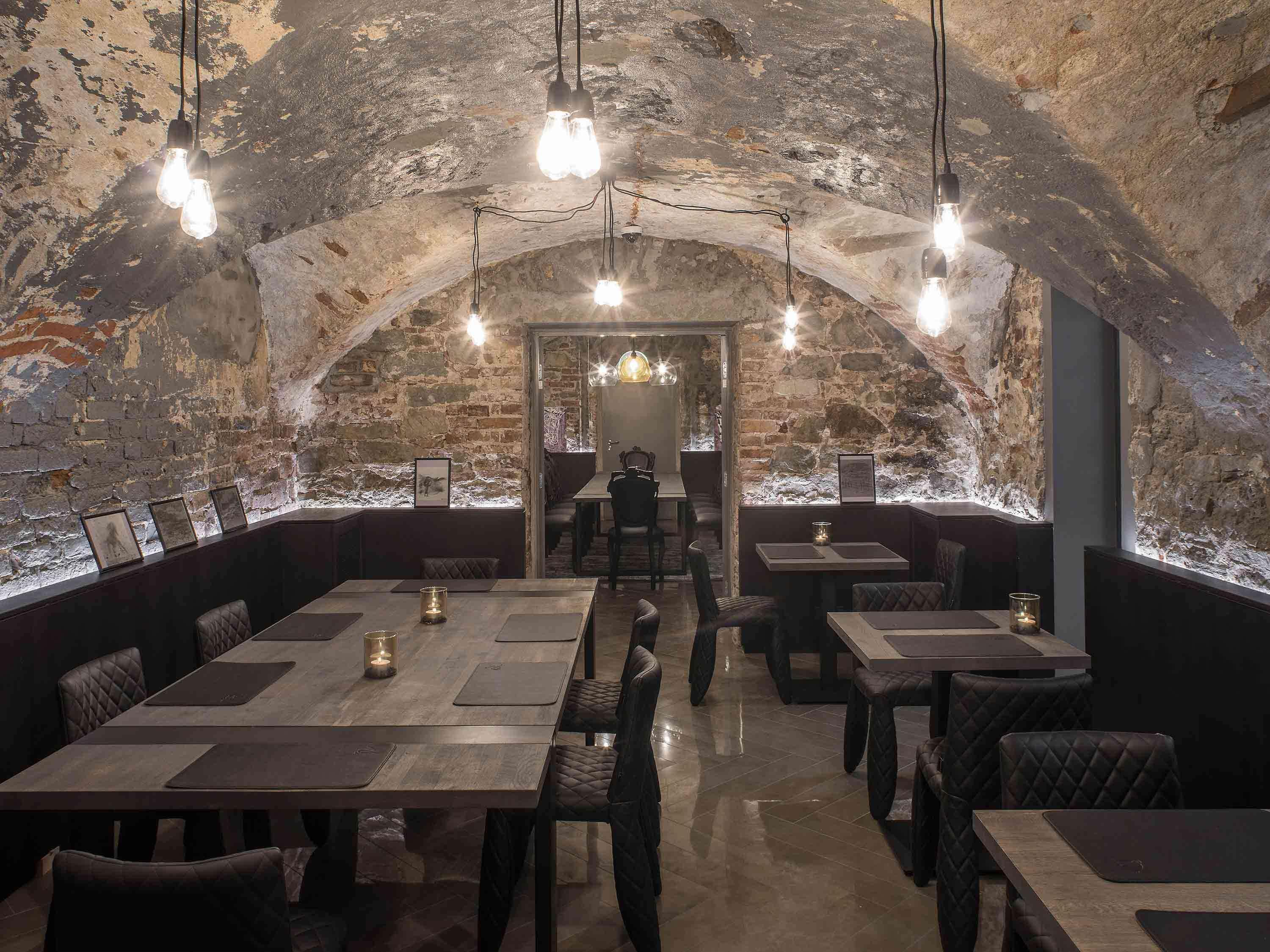 Pullman Riga Old Town Hotel Екстериор снимка Restaurant AOC